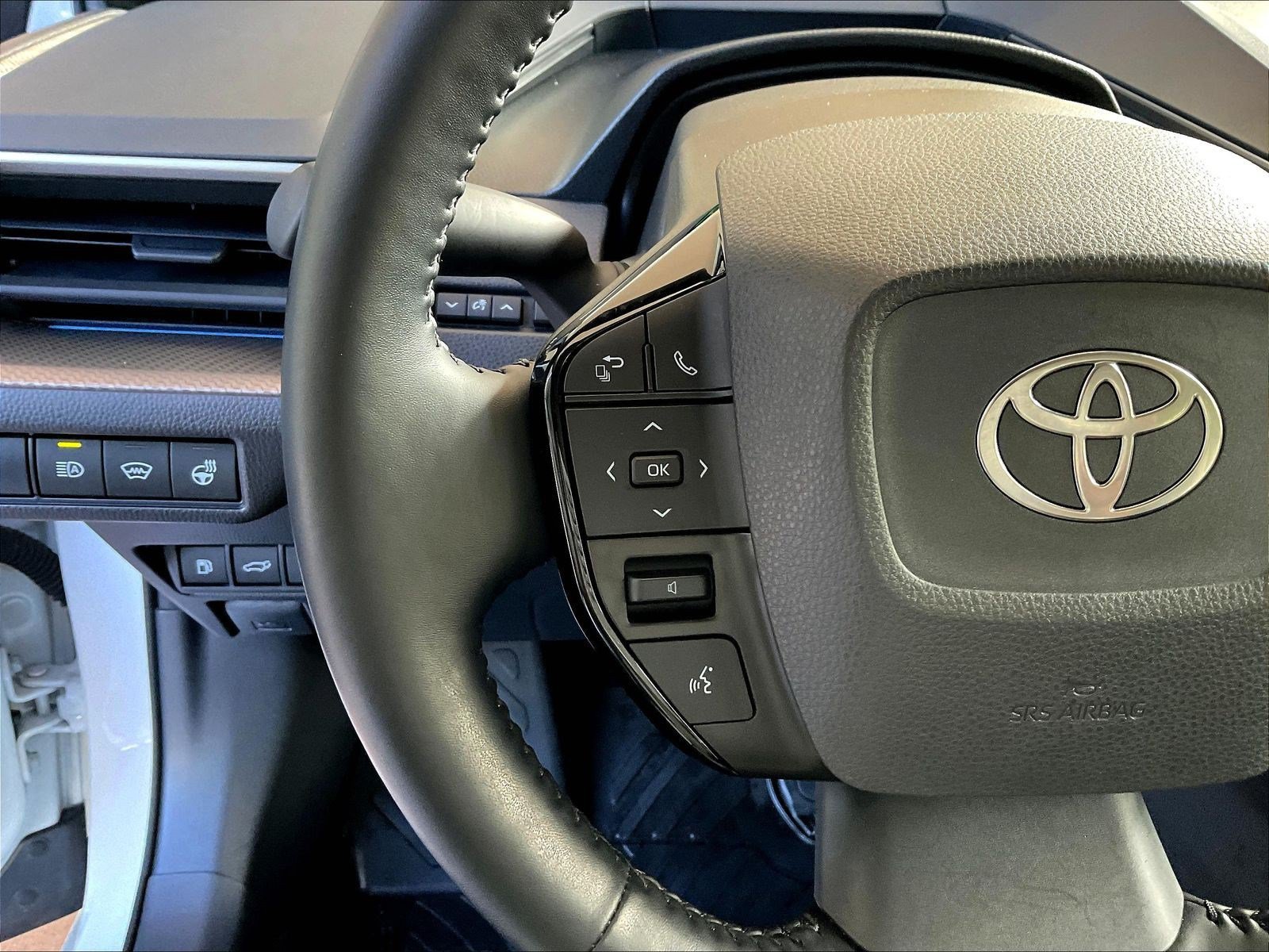 Used 2024 Toyota Prius Limited w/ Limited Premium Package AWD/4WD image 11