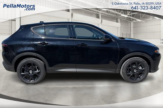 New 2025 Dodge Hornet GT w/ Tech Pack image 2