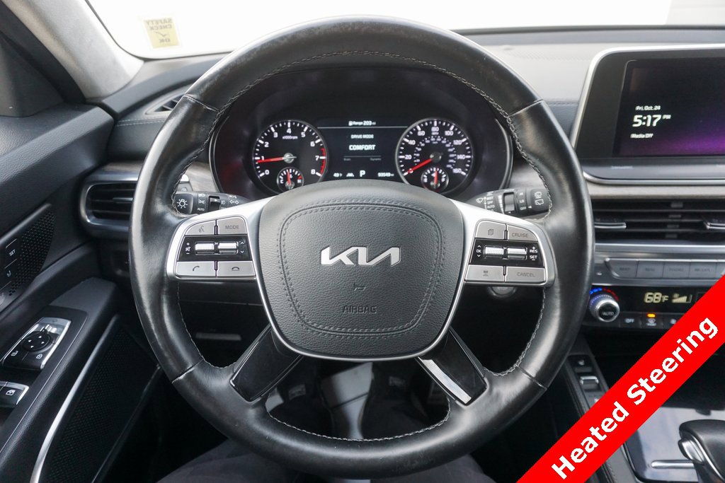 Used 2022 Kia Telluride SX w/ SX Prestige Package image 3