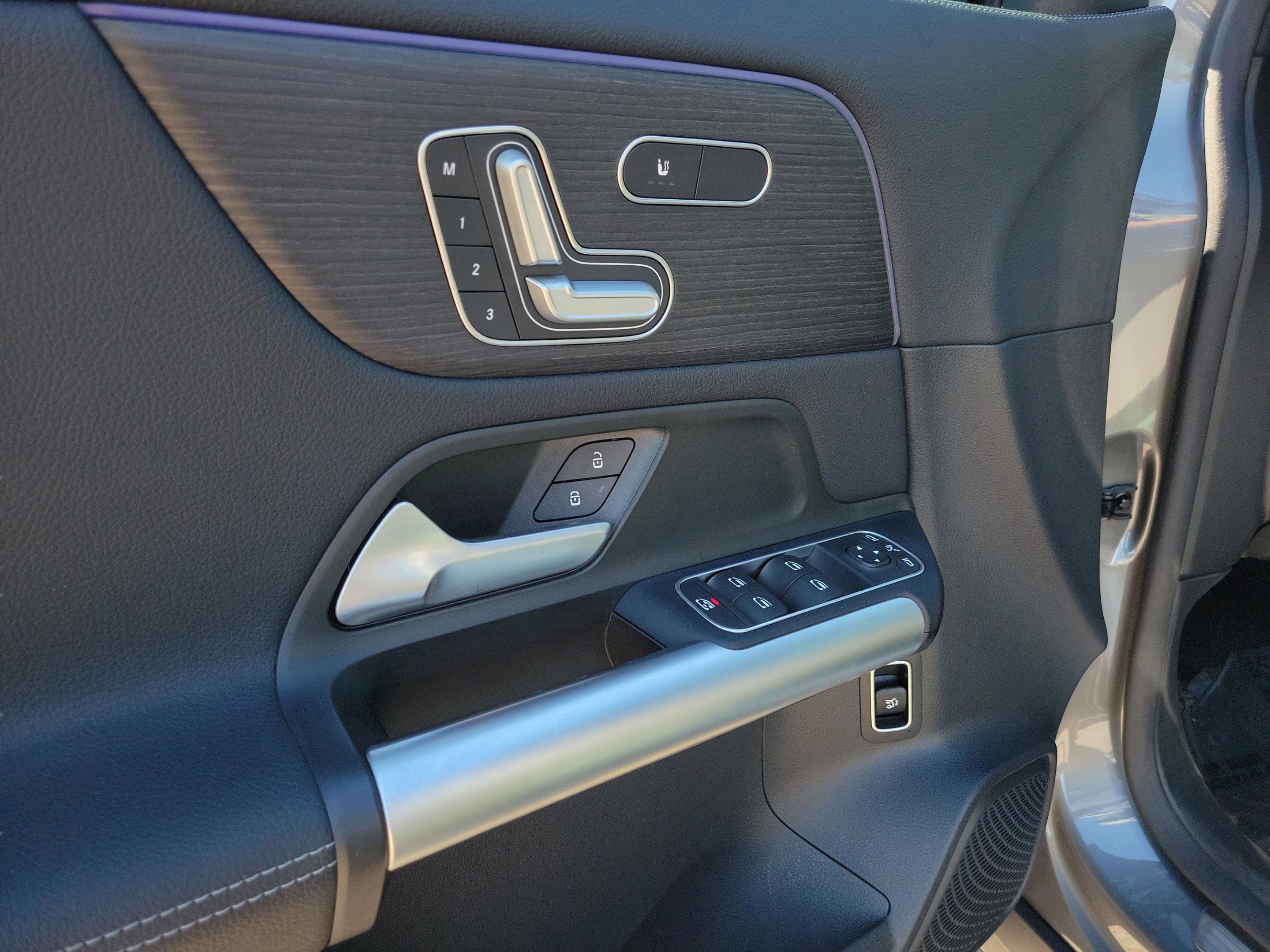 Certified 2023 Mercedes-Benz GLA 250 4MATIC image 15