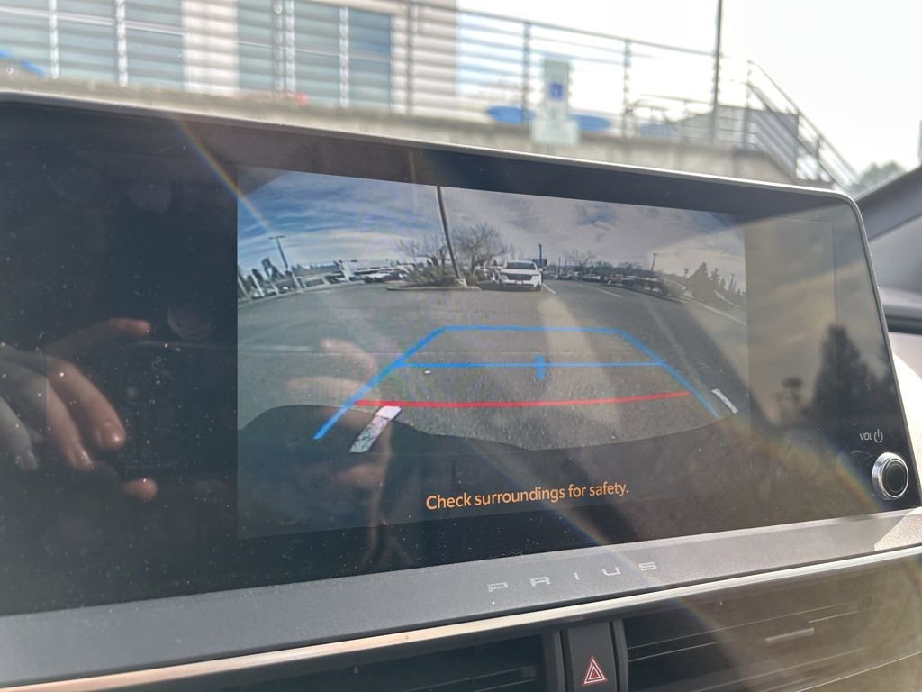 Used 2024 Toyota Prius XLE image 39