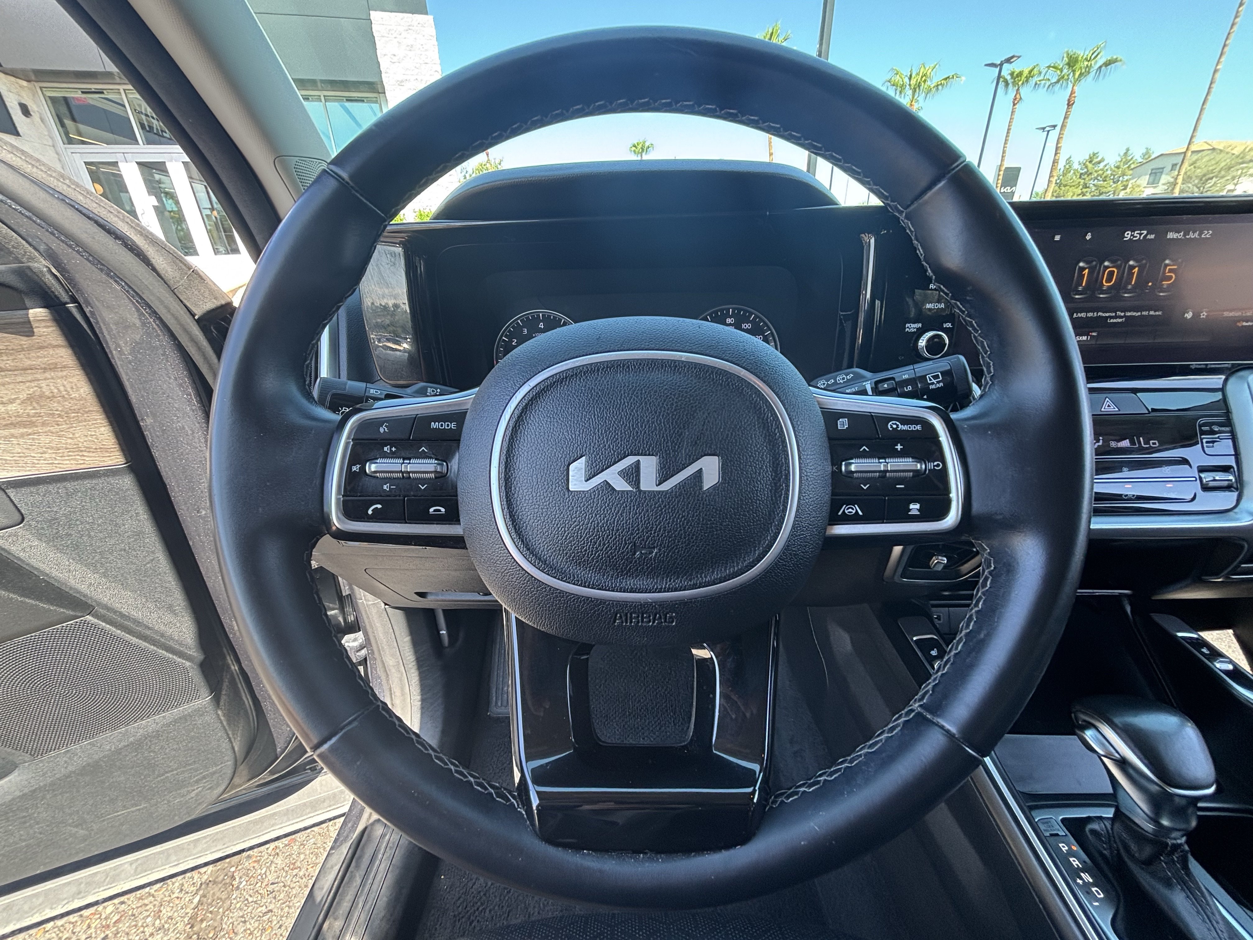 Certified 2022 Kia Sorento EX FWD image 24
