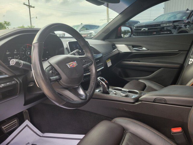 Used 2021 Cadillac CT4 V w/ Technology Package RWD image 11