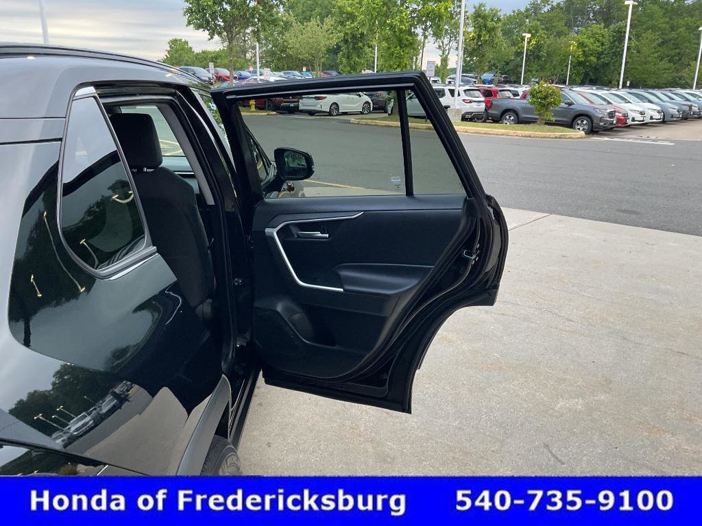 Used 2024 Toyota RAV4 XLE w/ Convenience Package AWD/4WD image 18