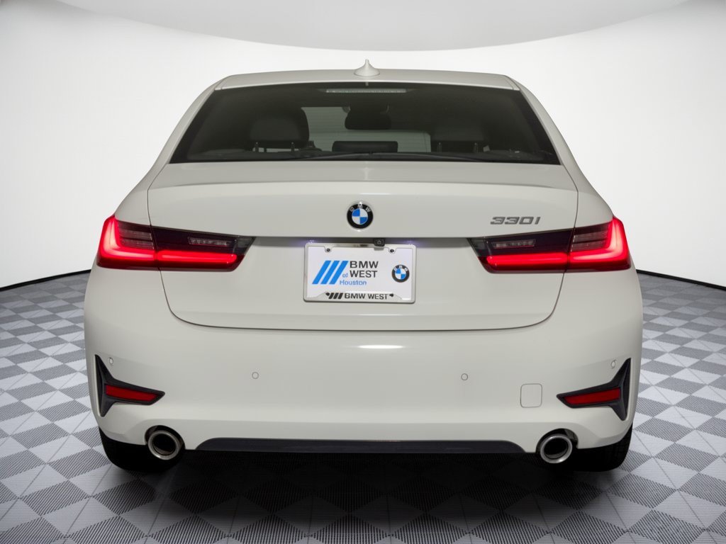 Used 2021 BMW 330i Sedan w/ Convenience Package RWD image 11
