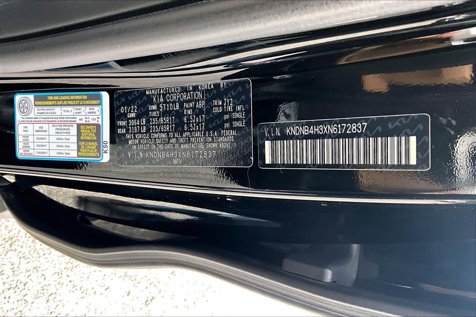Used 2022 Kia Carnival LX FWD image 35