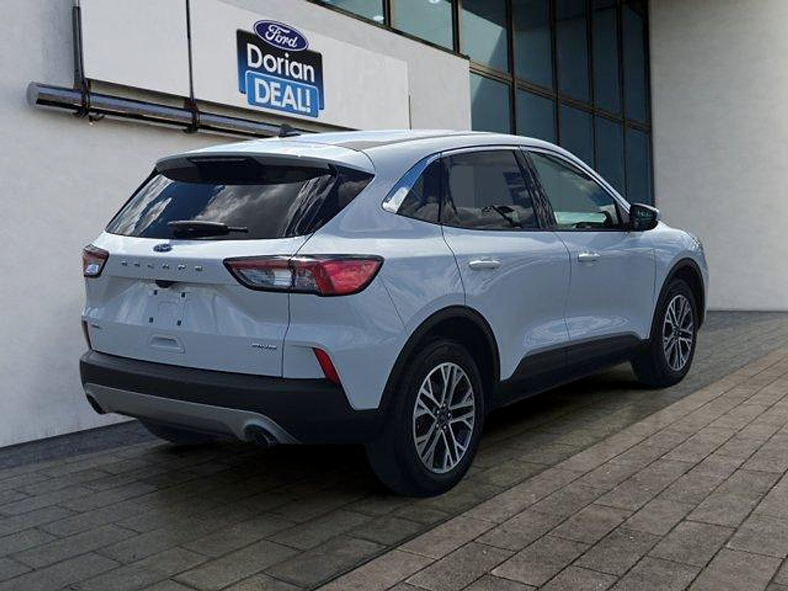 Certified 2022 Ford Escape SEL AWD/4WD image 3