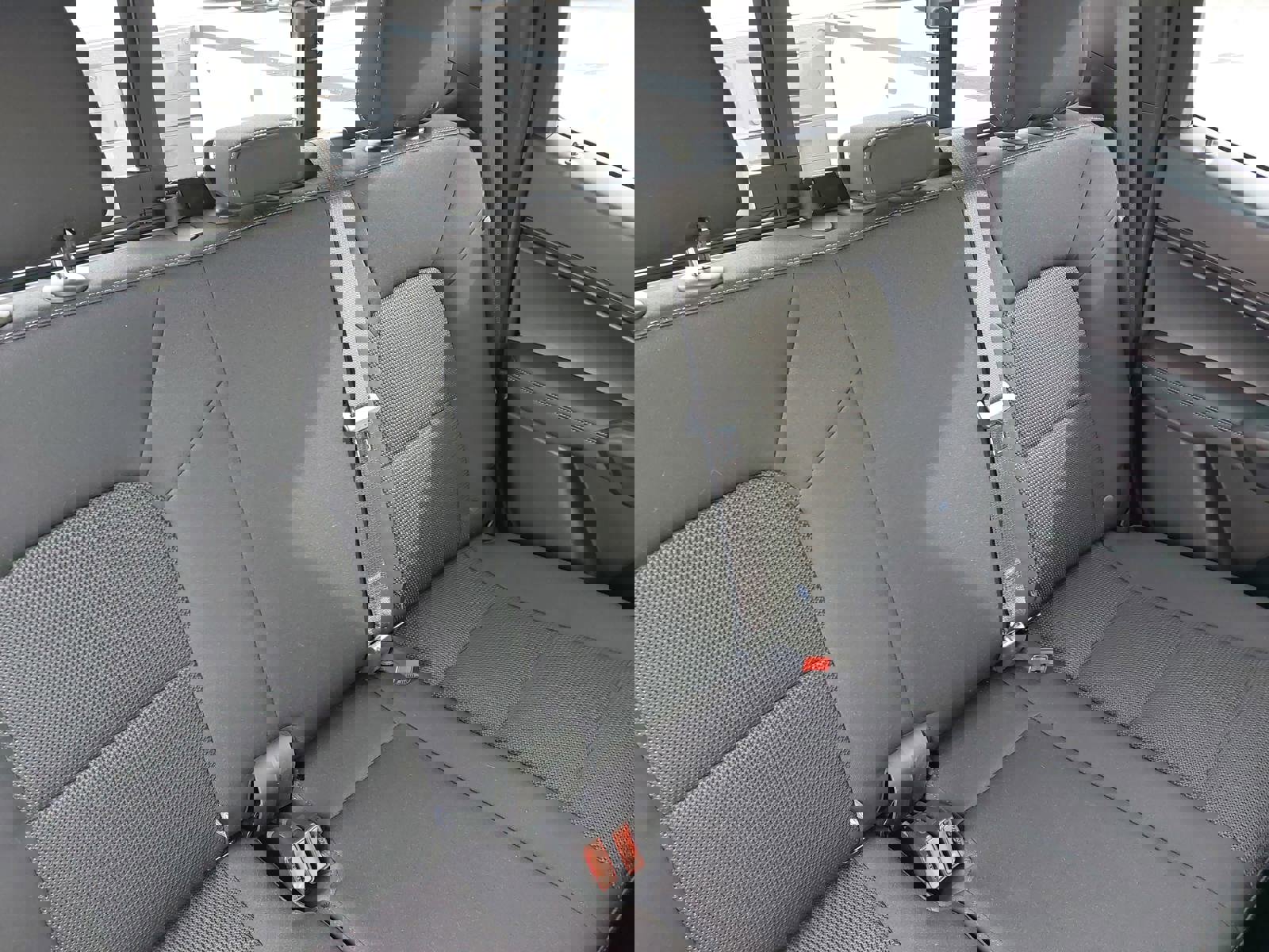 Used 2024 GMC Canyon Elevation w/ Convenience Package image 11