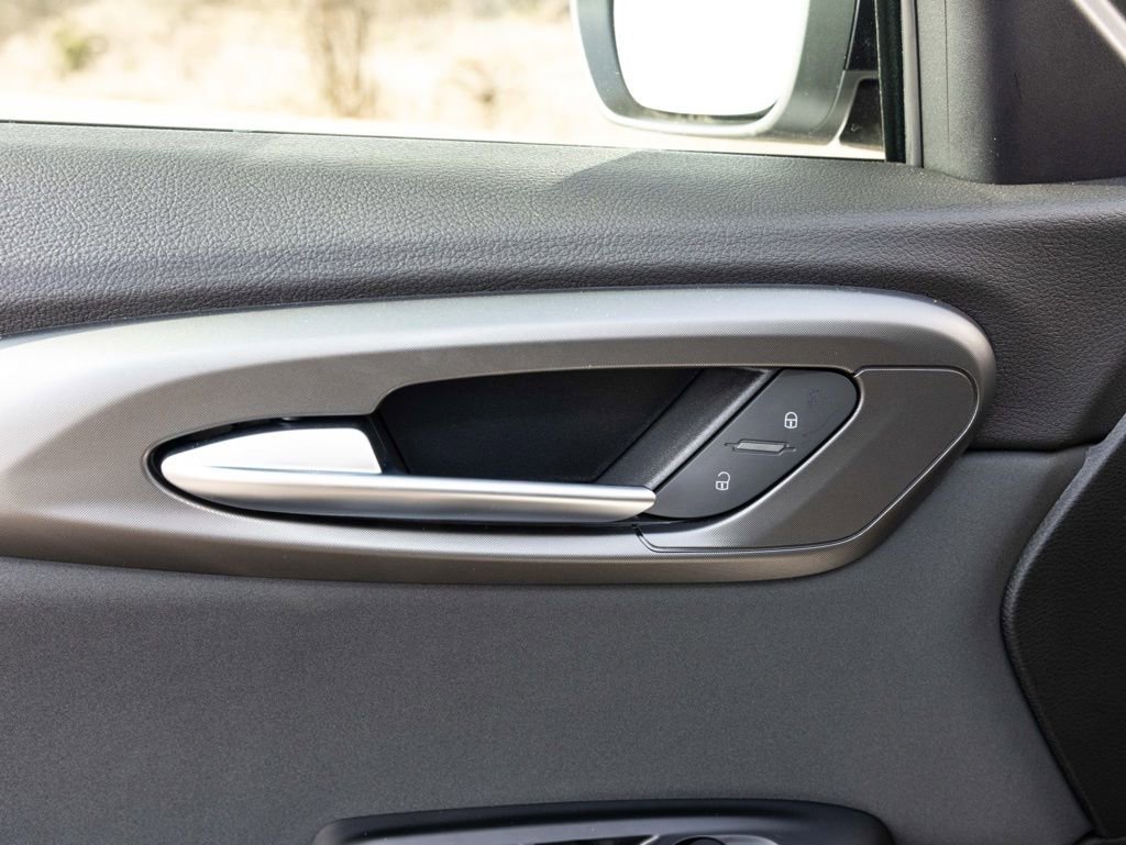 New 2026 Alfa Romeo Tonale w/ Black Premium Package image 20