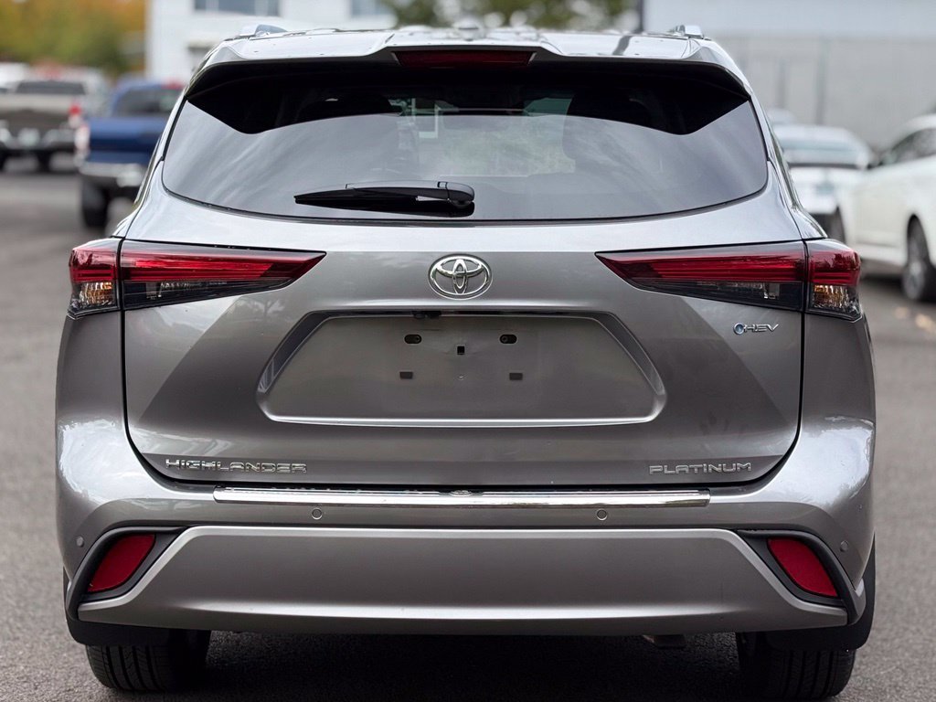 Certified 2026 Toyota Highlander Platinum AWD/4WD image 4