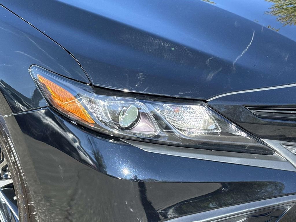Used 2024 Toyota Camry SE w/ Convenience Package FWD image 12