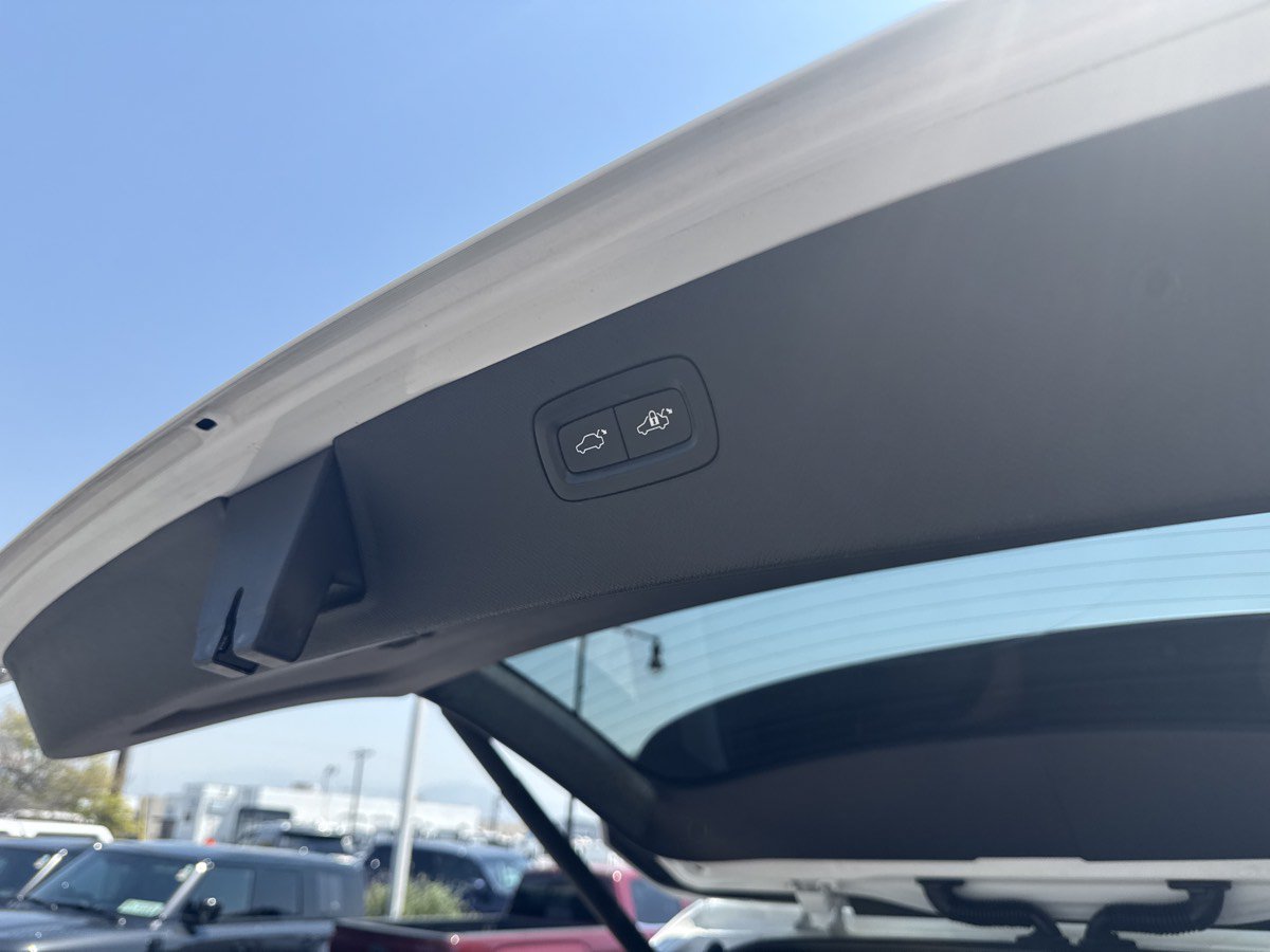 Used 2018 Volvo XC90 T6 Inscription w/ Luxury Package AWD/4WD image 22