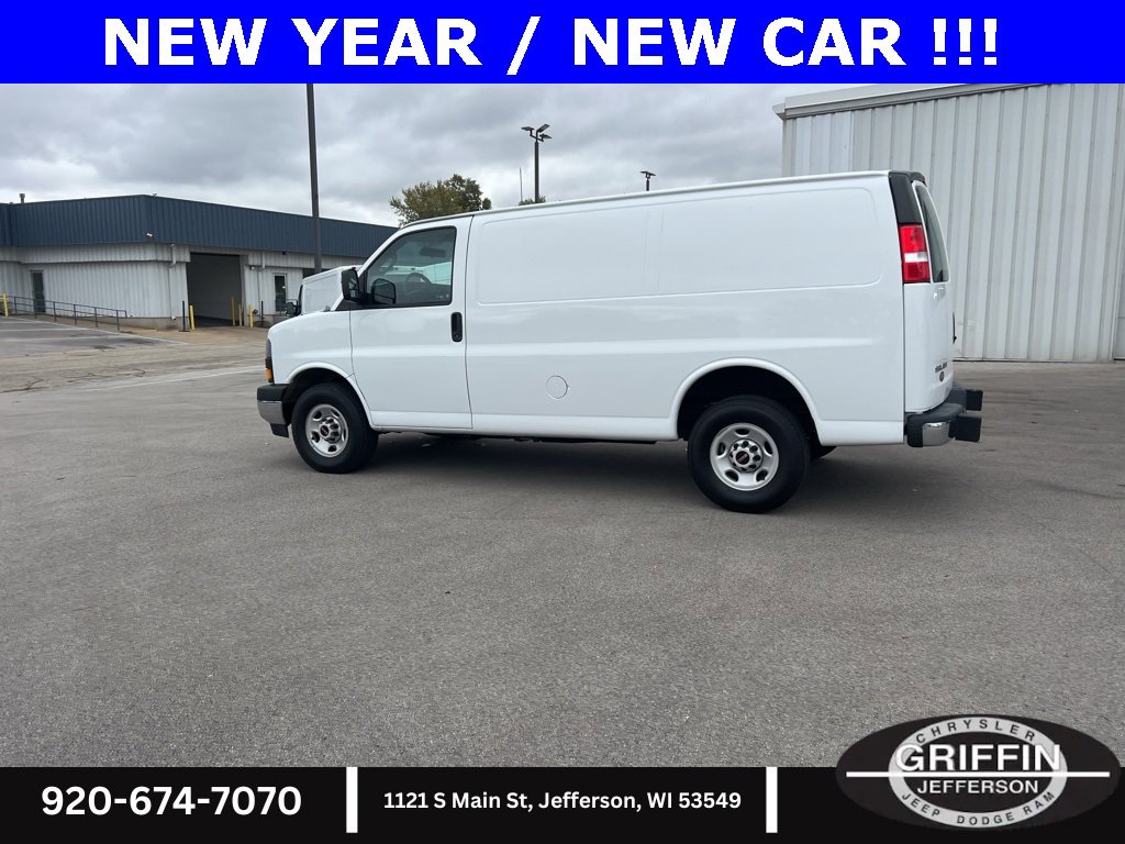Used 2022 GMC Savana 2500 Work Van w/ Driver Convenience Package image 16