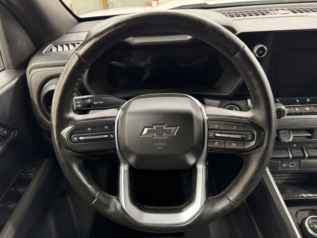Used 2025 Chevrolet Colorado Trail Boss image 19