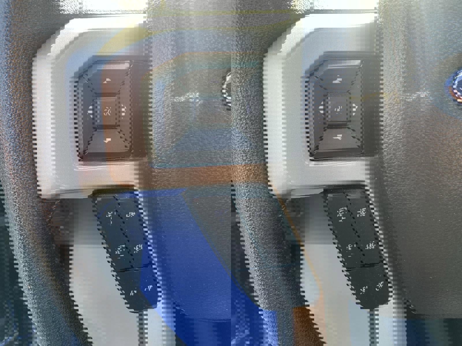 Used 2020 Ford F150 Lariat w/ Equipment Group 502A Luxury AWD/4WD image 33