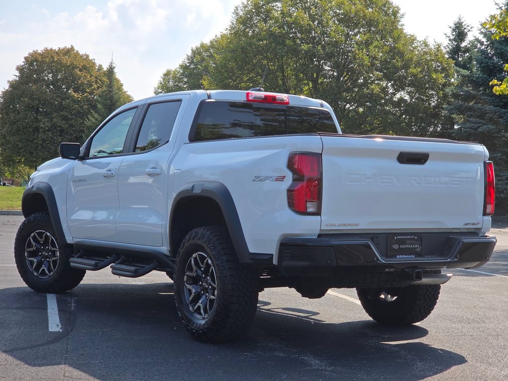 Used 2025 Chevrolet Colorado ZR2 w/ Technology Package AWD/4WD image 28