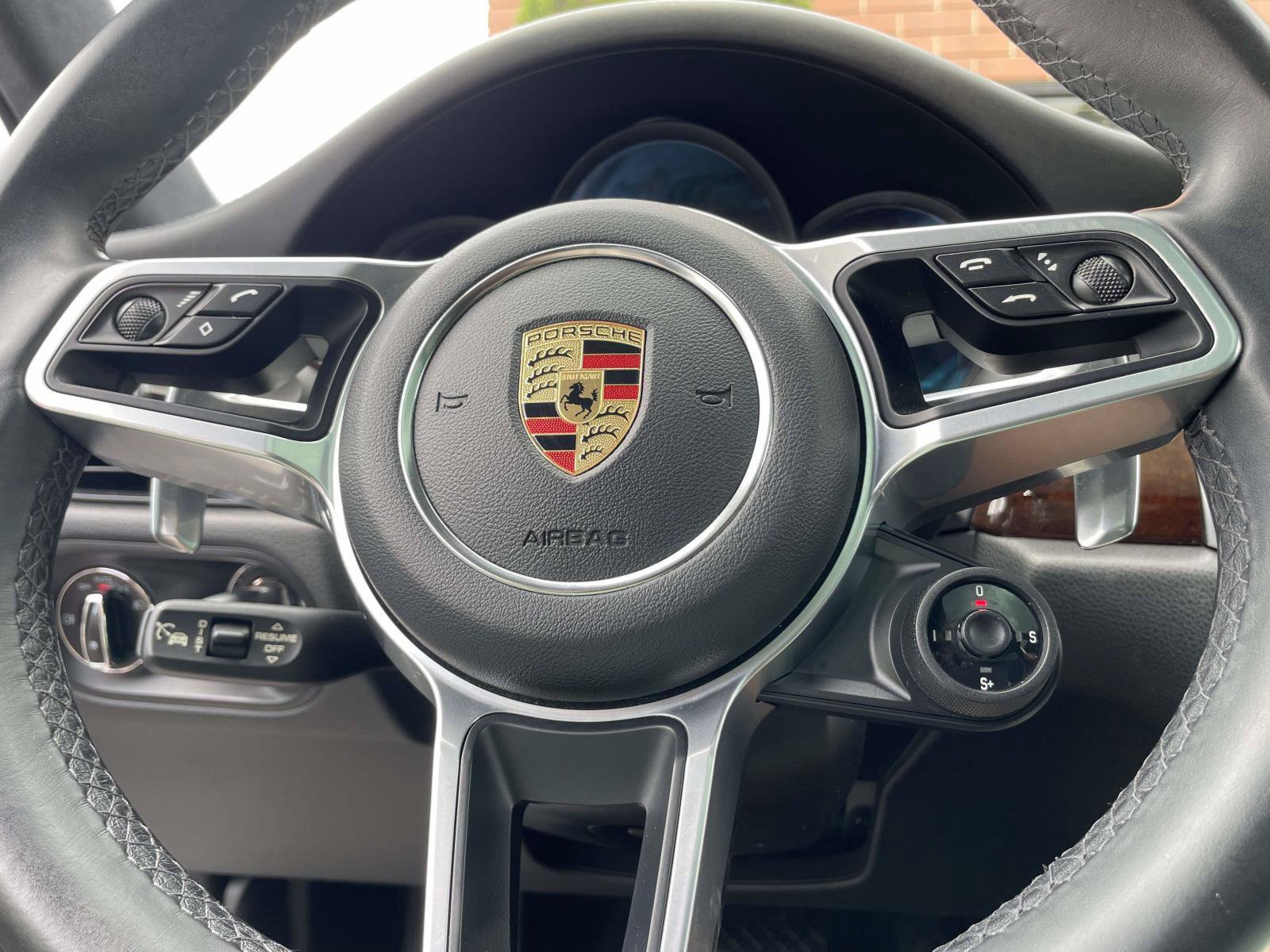 Used 2021 Porsche Macan Turbo AWD/4WD image 20