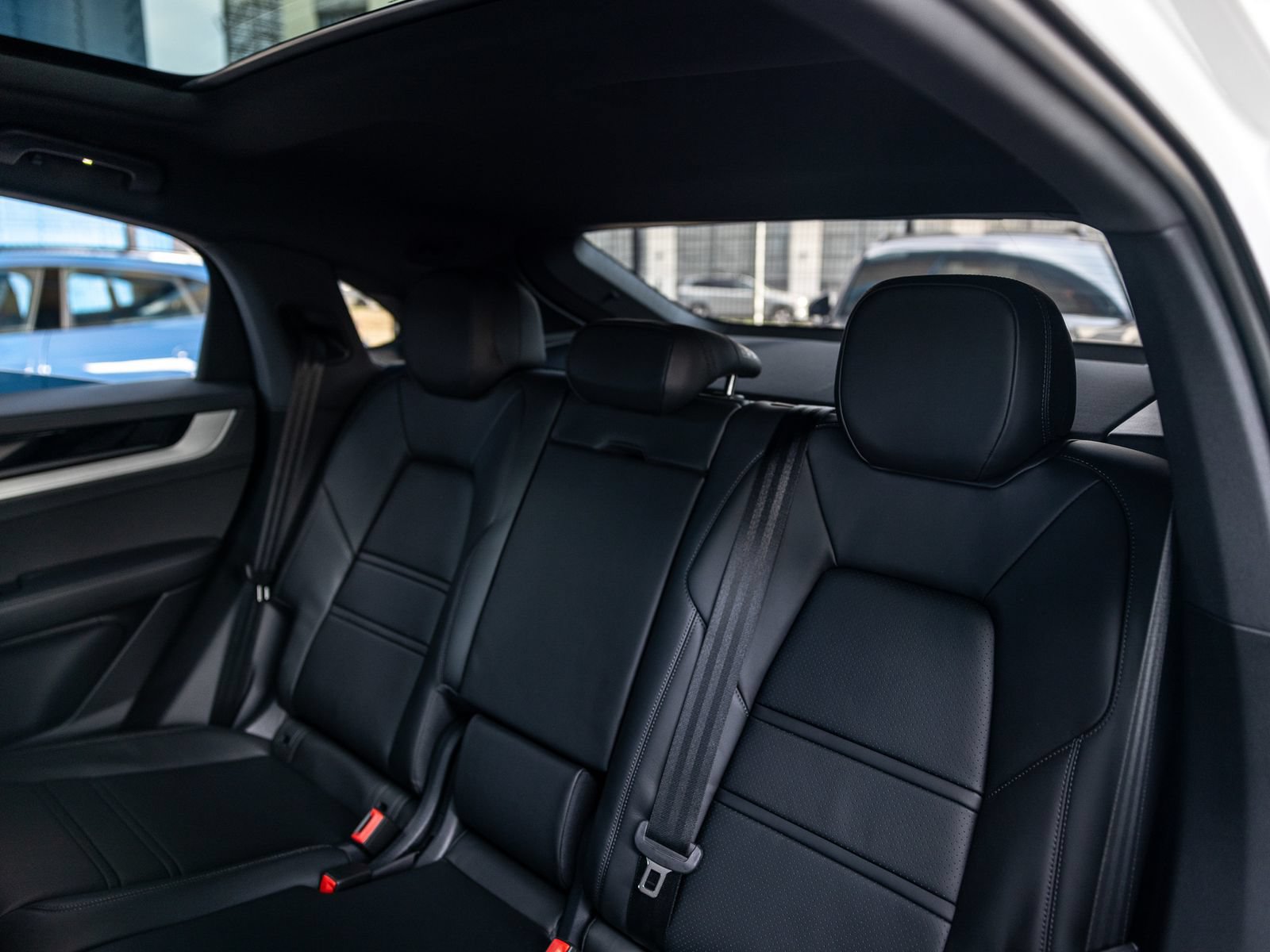 New 2026 Porsche Cayenne Coupe AWD/4WD image 30