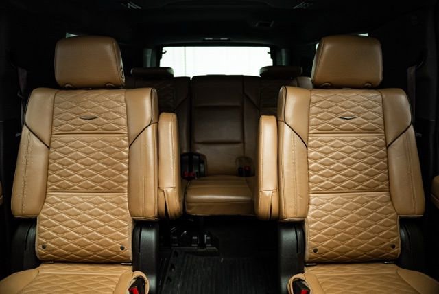 Used 2021 Cadillac Escalade ESV Premium Luxury image 23