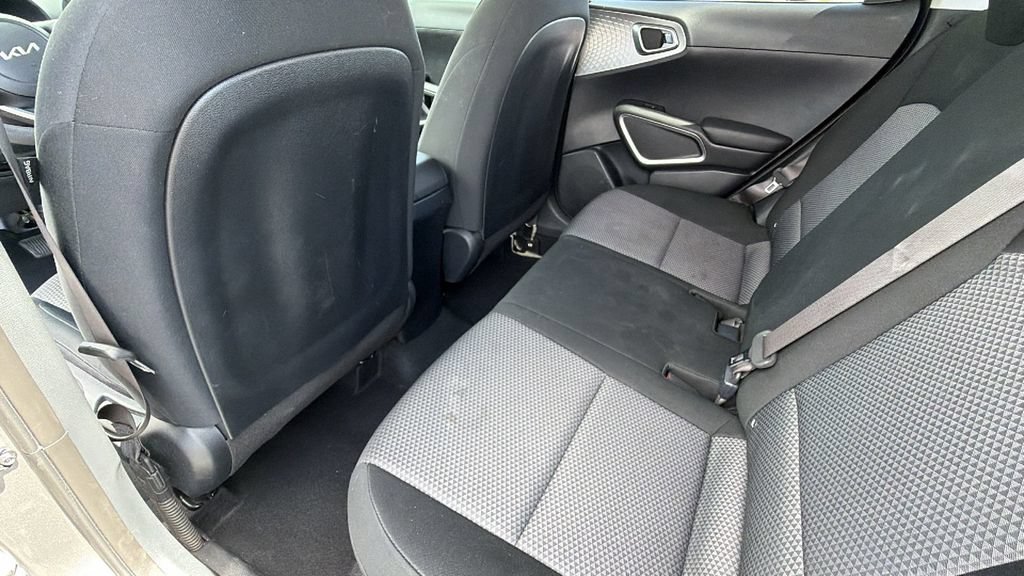 Used 2024 Kia Soul LX w/ Option Group 015 FWD image 24
