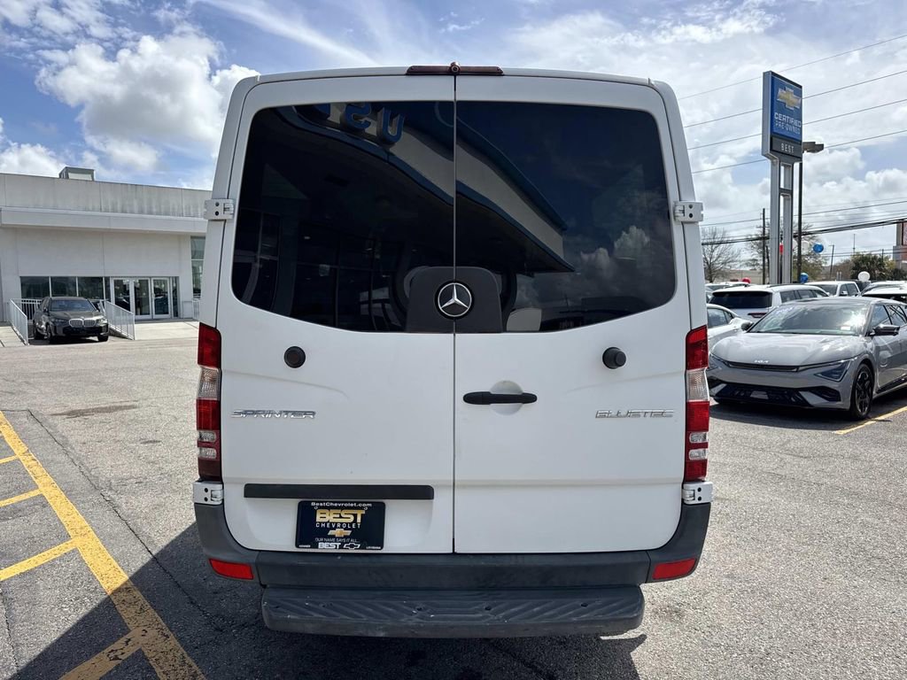 Used 2016 Mercedes-Benz Sprinter 2500 image 7