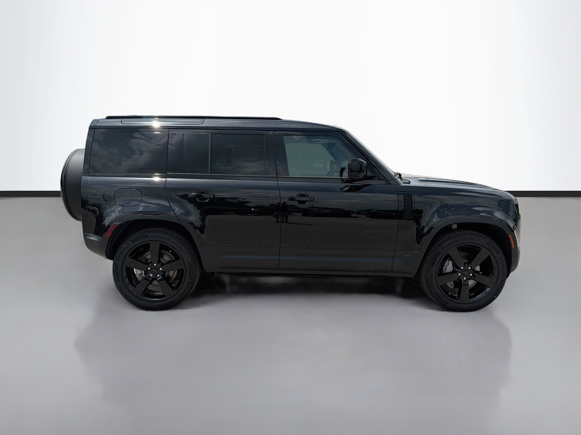 New 2026 Land Rover Defender 110 S AWD/4WD image 6