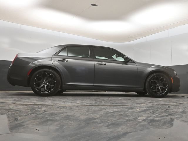 Used 2019 Chrysler 300 S image 16