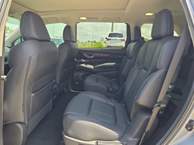 Used 2023 Subaru Ascent Touring AWD/4WD image 12