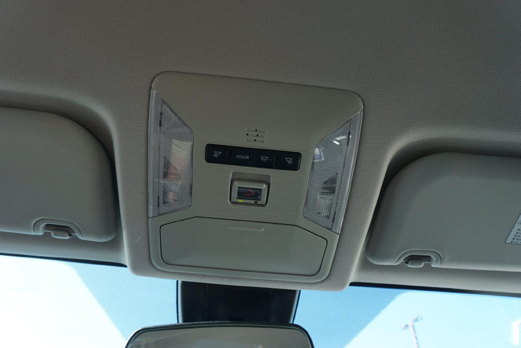 Used 2022 Toyota RAV4 LE AWD/4WD image 28
