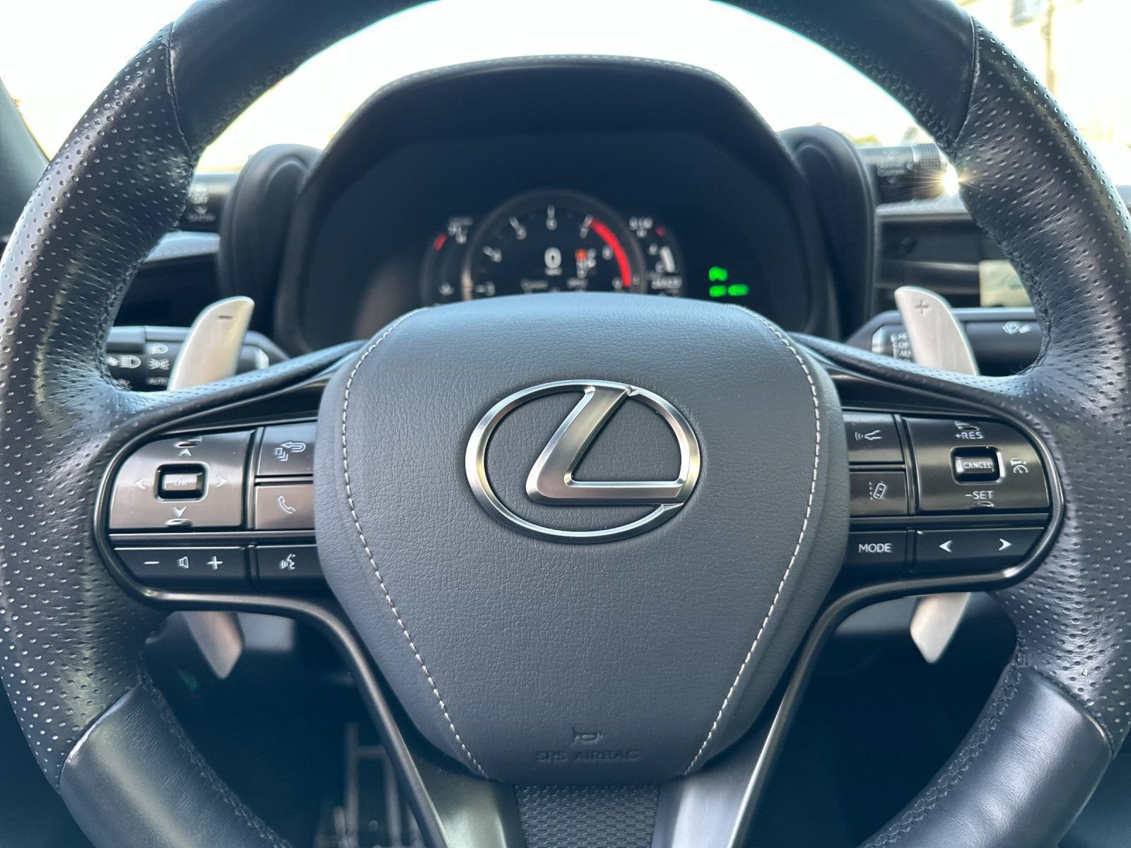 Used 2018 Lexus LC 500 Coupe w/ Sport Package RWD image 23