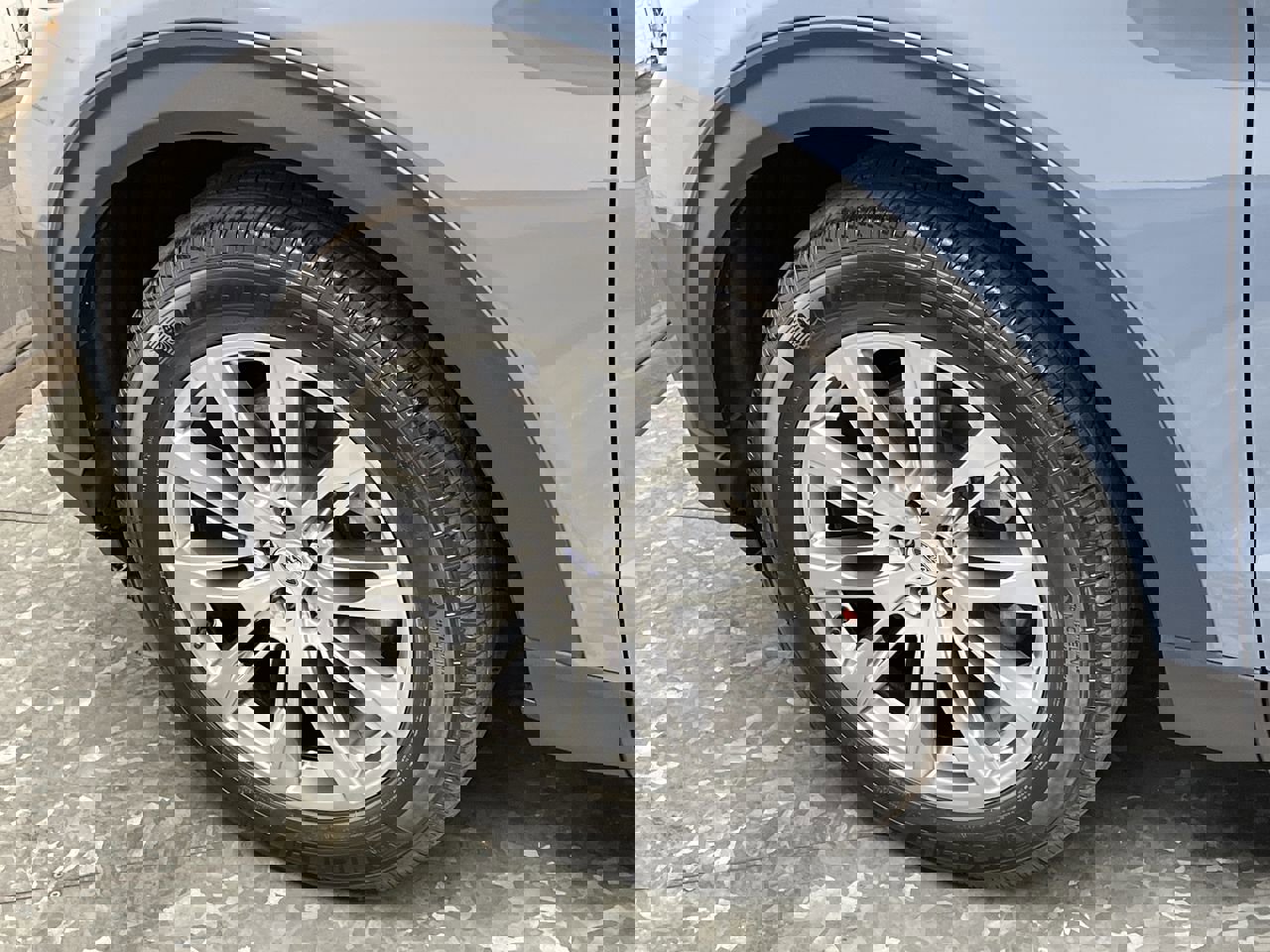 New 2026 Ford Explorer Active w/ Active Comfort Package image 36