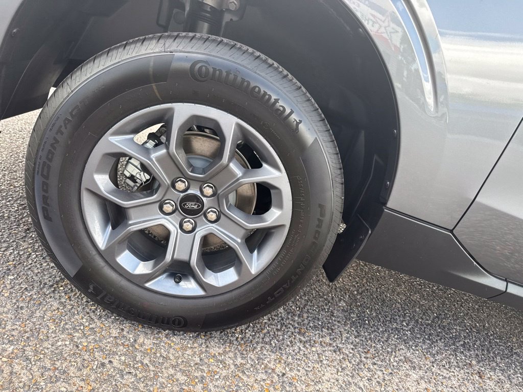 Certified 2026 Ford Maverick XLT FWD image 11
