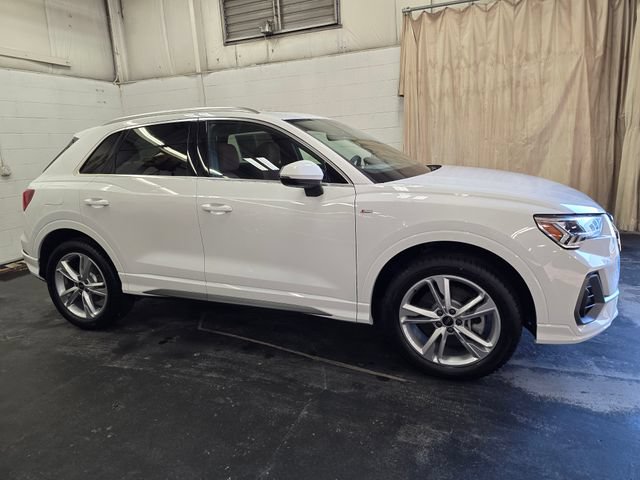 Certified 2024 Audi Q3 2.0T Premium Plus AWD/4WD image 8