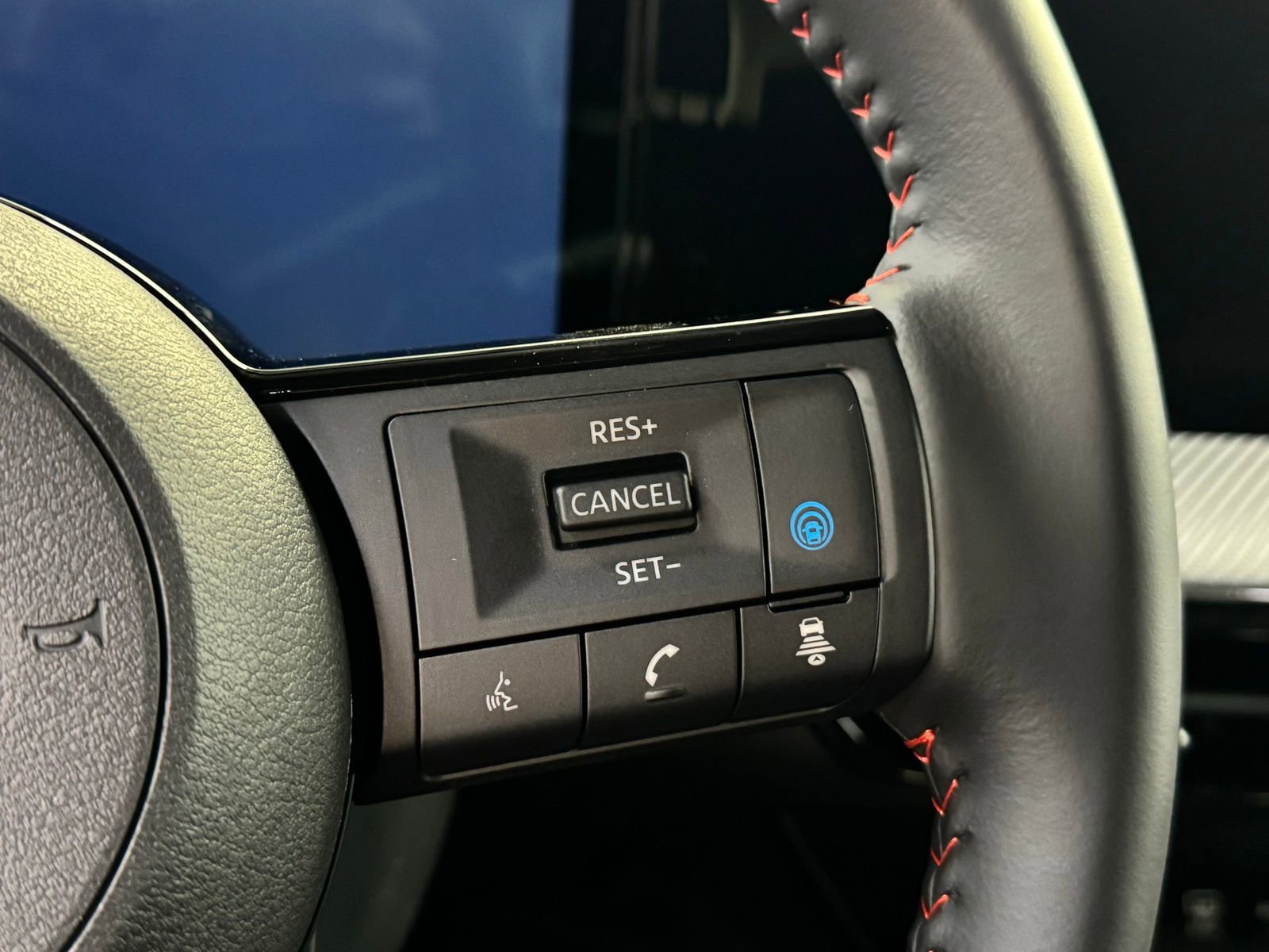 New 2026 Nissan Kicks SR w/ Cold Weather Package image 16