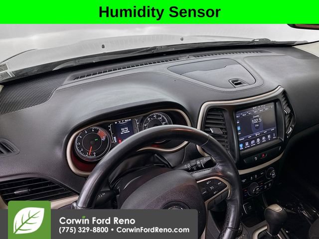 Used 2016 Jeep Cherokee Latitude w/ Comfort/Convenience Group image 9