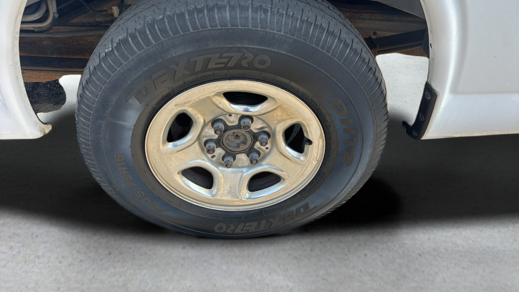 Used 2006 Chevrolet Express 1500 Passenger RWD image 17