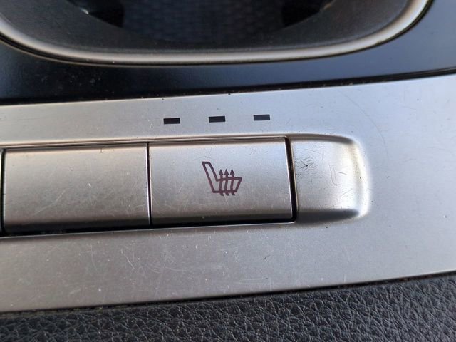 Used 2022 Kia Carnival LX image 21