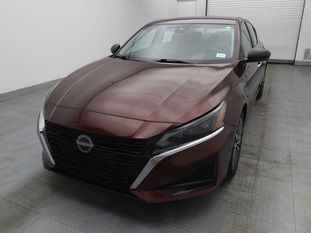 Used 2024 Nissan Altima 2.5 SV image 15