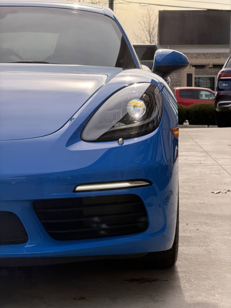 Used 2025 Porsche 718 Cayman w/ Sport Chrono Package image 13