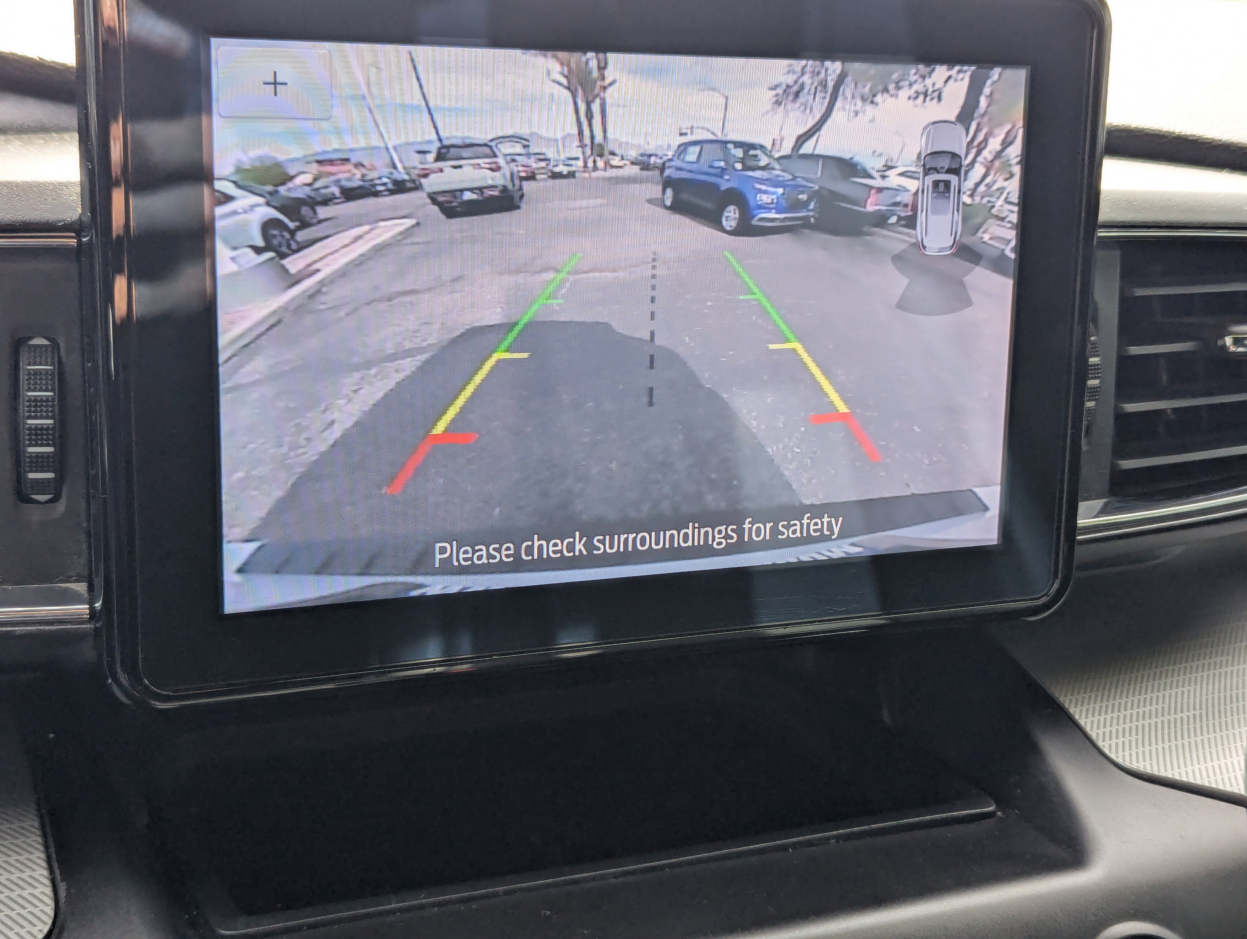 Used 2020 Ford Explorer XLT w/ Equipment Group 202A image 11