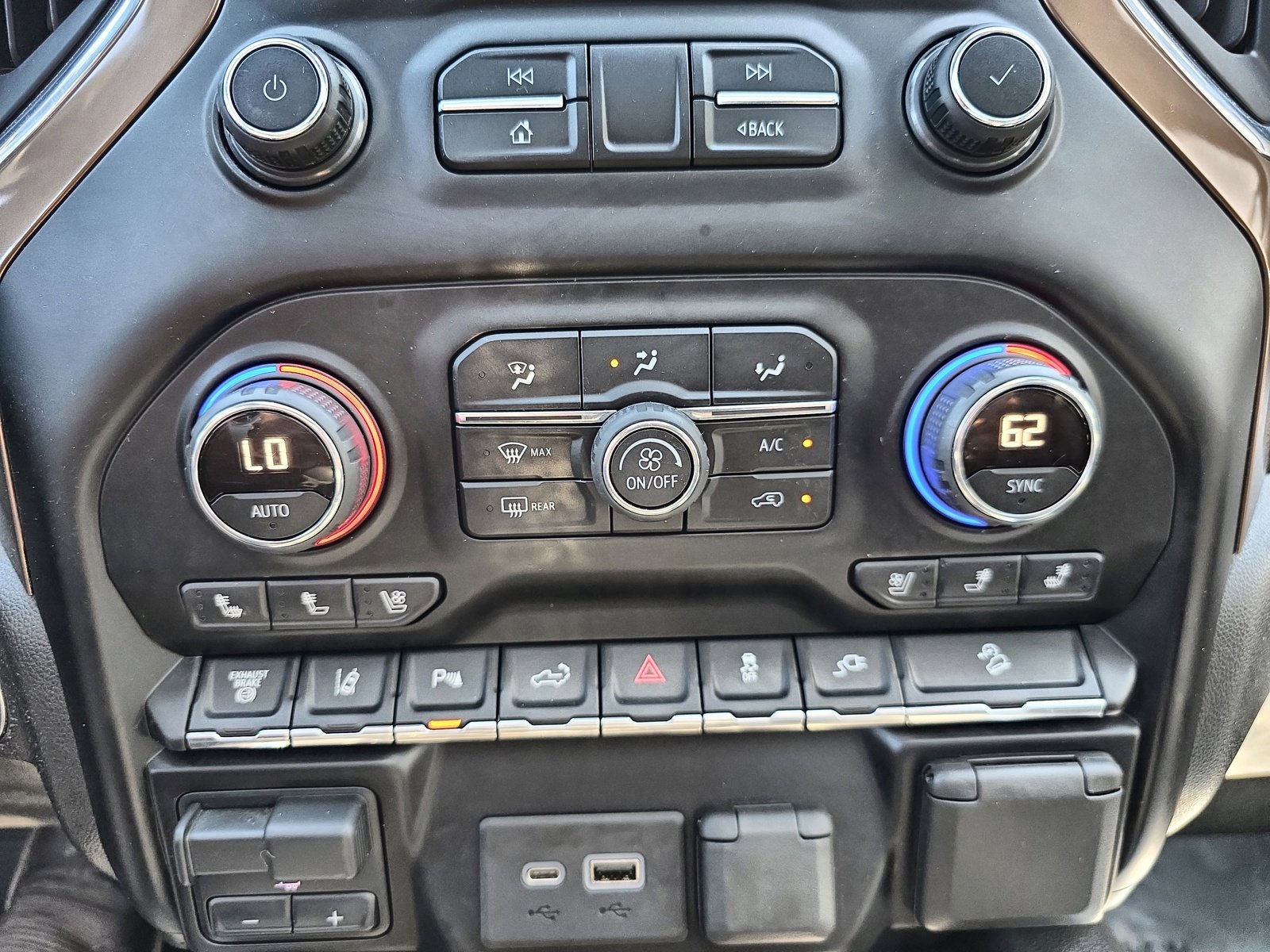 Used 2020 Chevrolet Silverado 3500 High Country w/ Z71 Off-Road Package AWD/4WD image 30