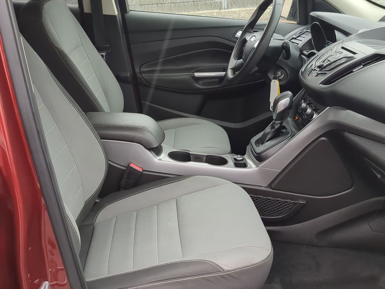 Used 2016 Ford Escape SE image 23