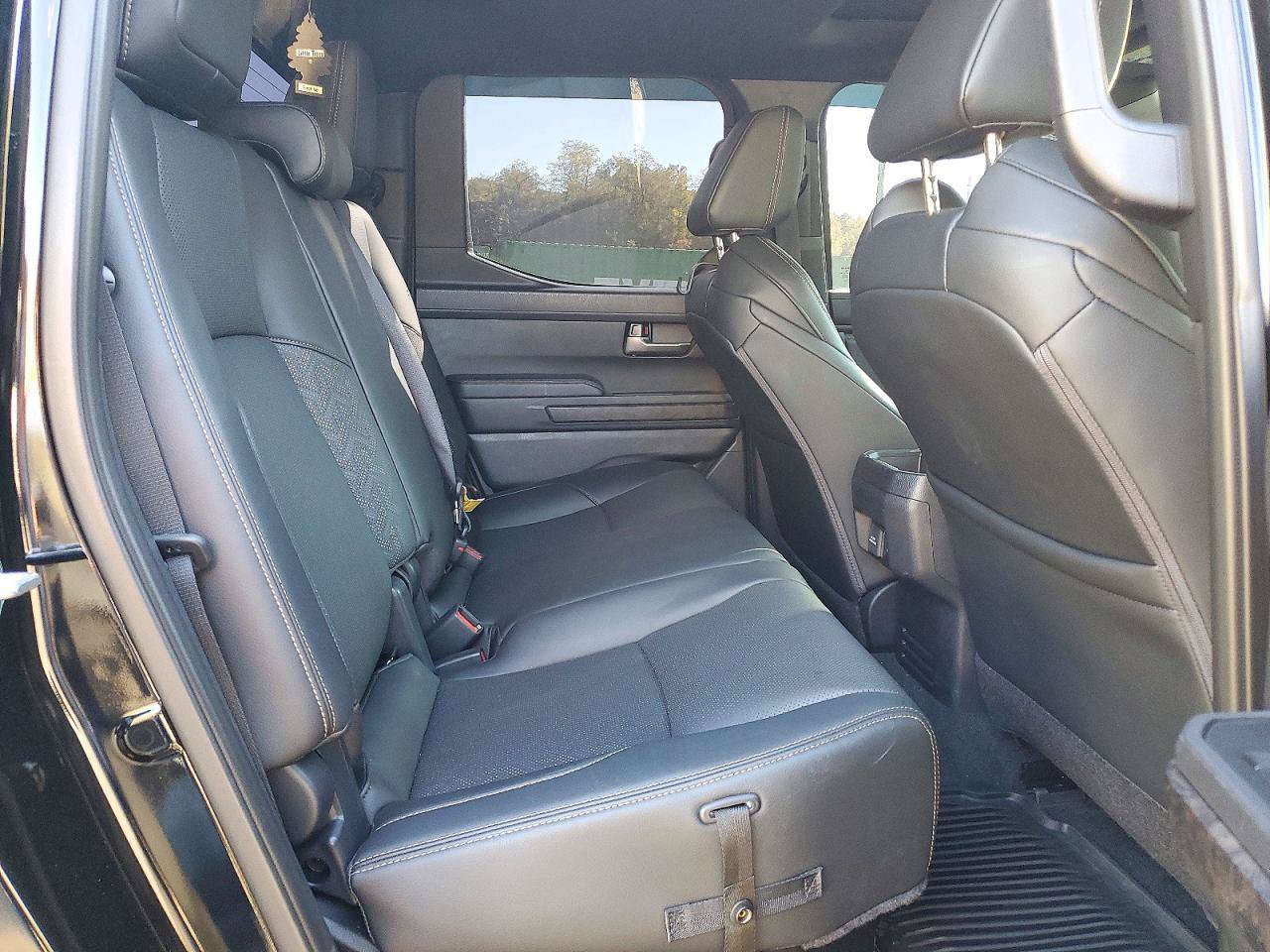 Used 2025 Toyota Tacoma Limited AWD/4WD image 7