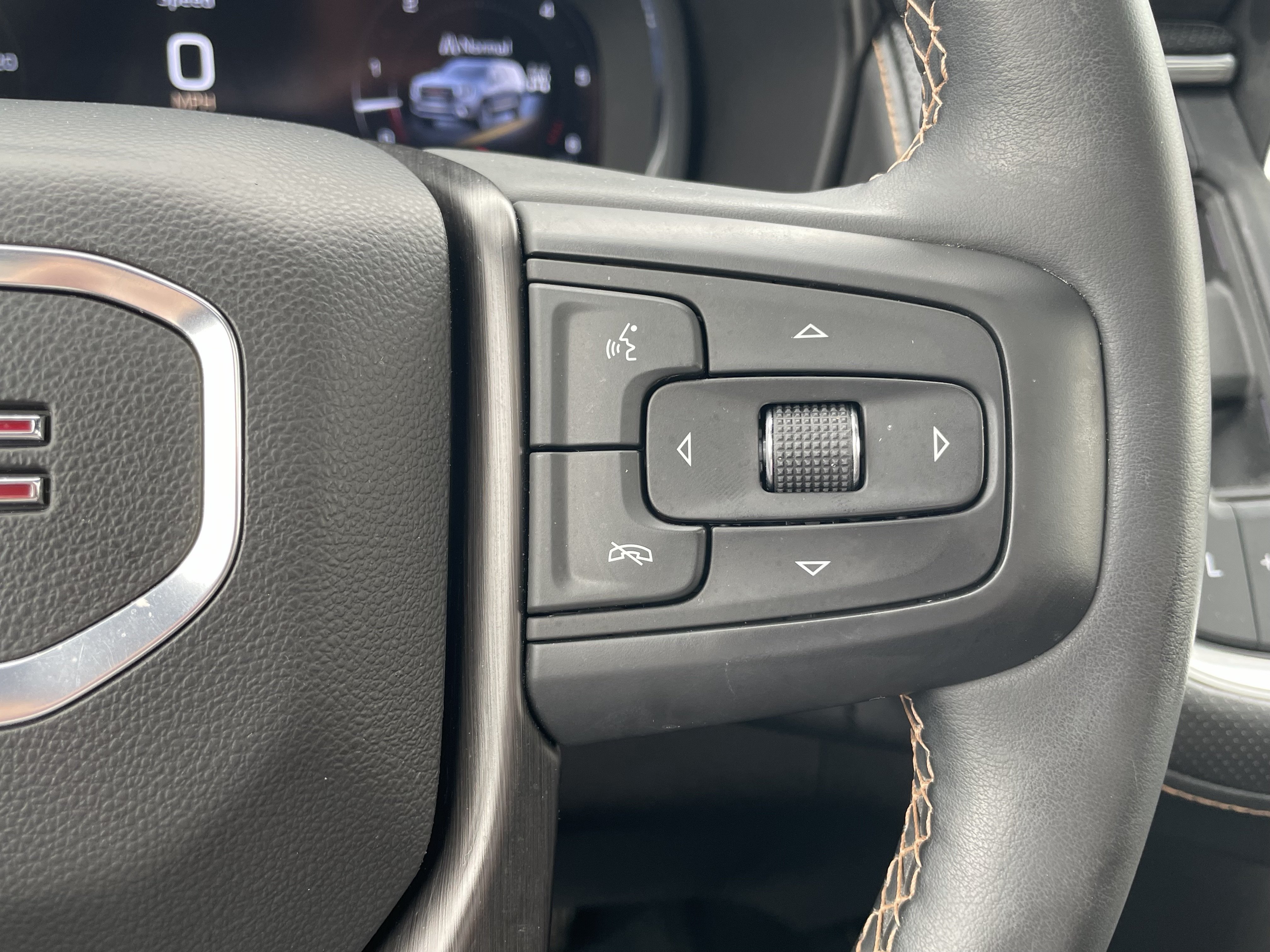 Certified 2024 GMC Yukon AT4 w/ Technology Package AWD/4WD image 38