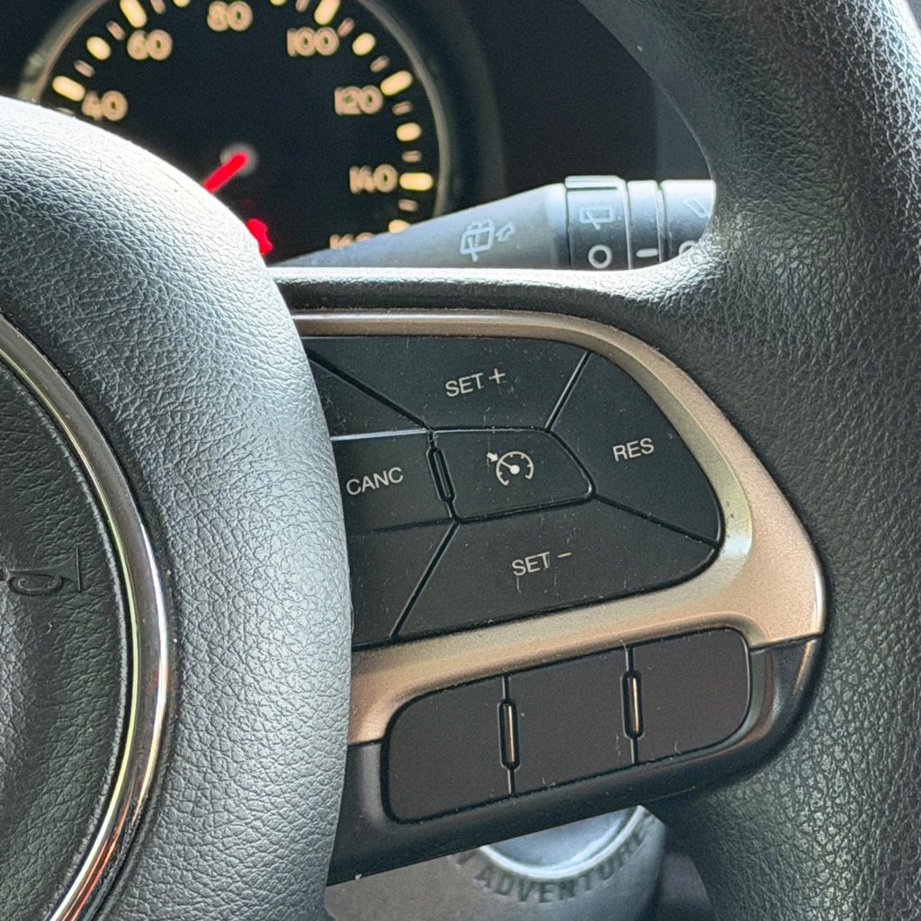 Used 2017 Jeep Renegade Sport w/ Power & Air Group FWD image 31