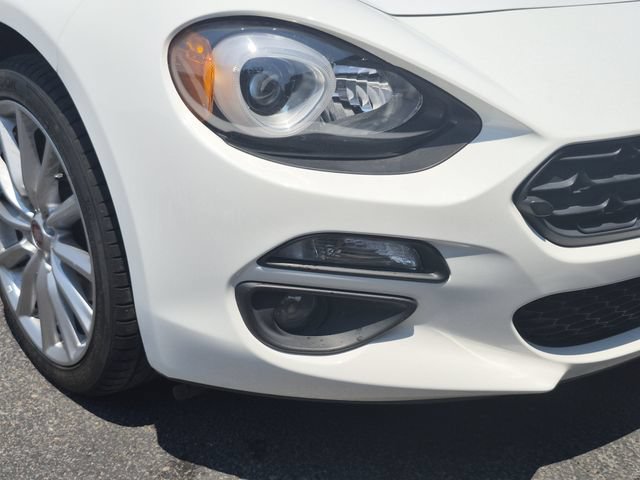 Used 2017 FIAT 124 Spider Lusso RWD image 4