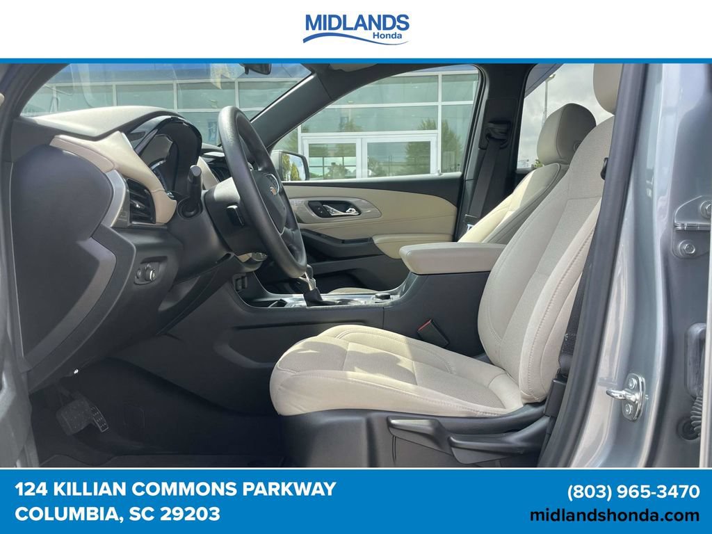 Used 2023 Chevrolet Traverse LS w/ Safety Package FWD image 14
