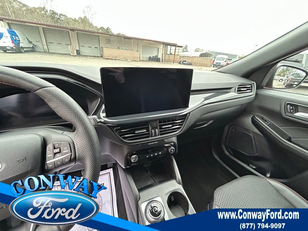 Used 2025 Ford Escape ST-Line Elite image 32
