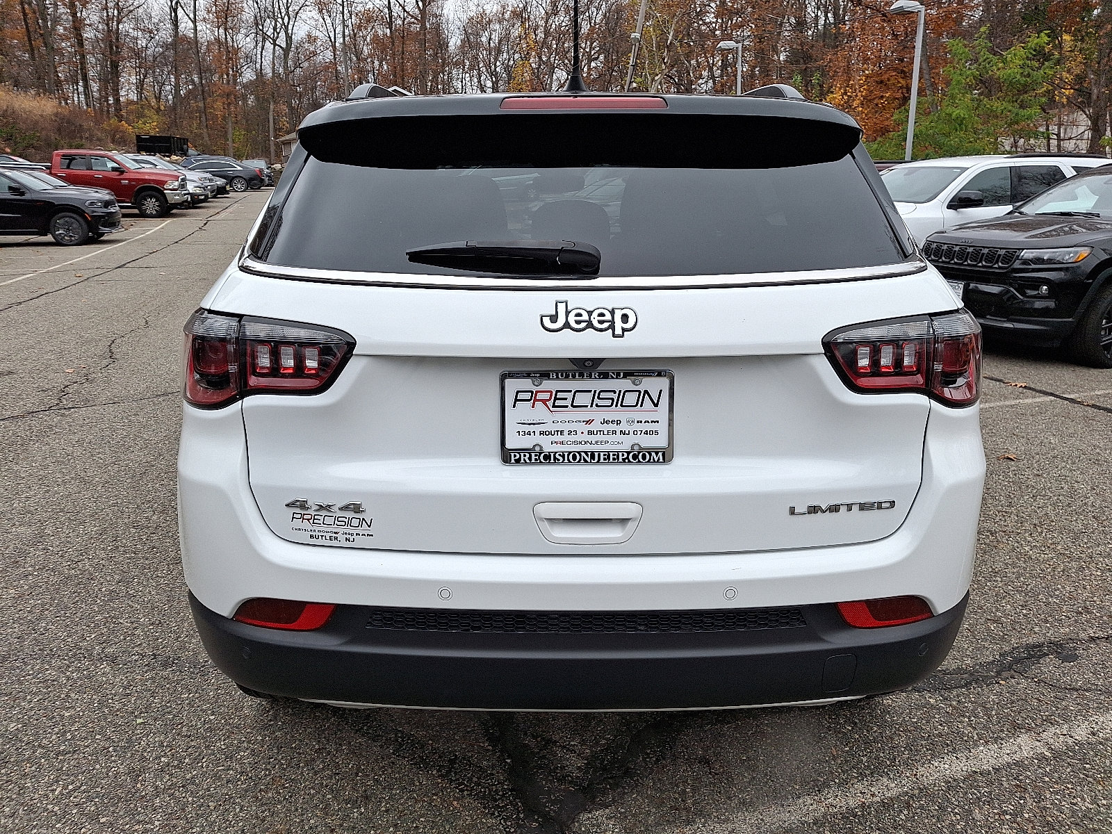 Used 2023 Jeep Compass Limited image 6