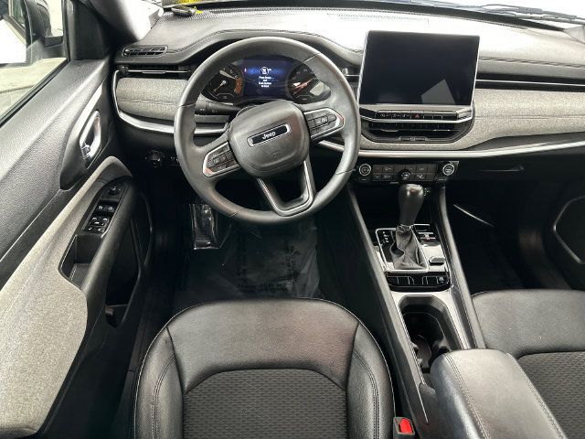 Certified 2024 Jeep Compass Latitude AWD/4WD image 6